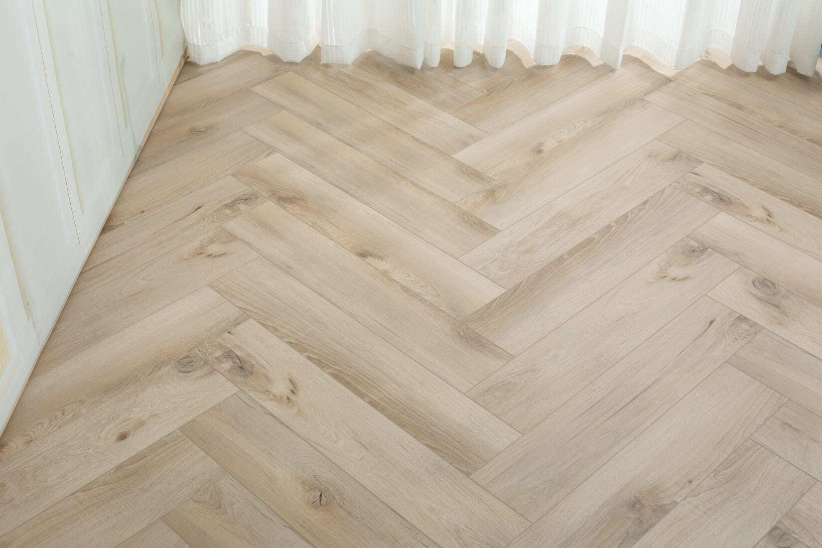 Плитка SPC "OneFloor" 3009 А,В  ЁЛКА (640*128*4 мм) — купить в Ангарске