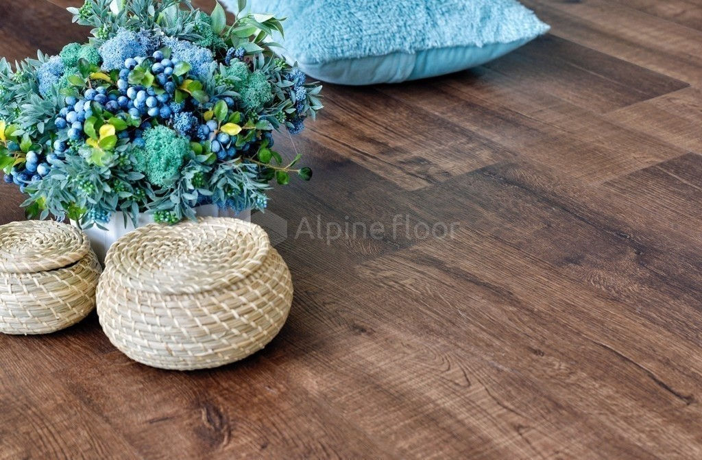 Замковая ПВХ плитка "Alpine Floor" Дуб Мокка Синхронное тиснение  (1220*183*6мм) — купить в Ангарске