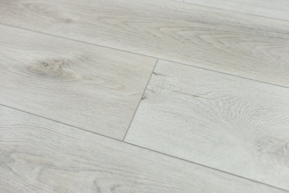 Замковая ПВХ плитка "Art Tile" Дуб Эдинбург (1200*183*6 мм) — купить в Ангарске