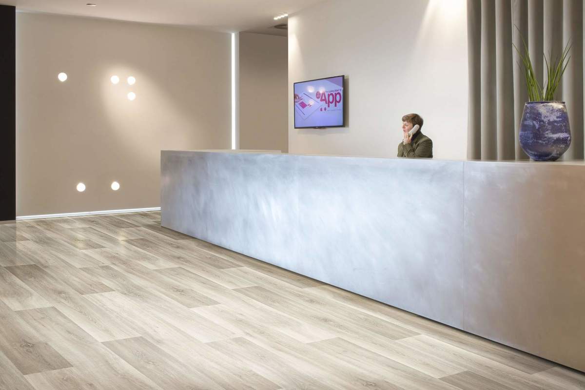 Замковая ПВХ плитка "Berry Alloc" Pureclick 55 LIME OAK 139S (204*1326*5 мм) — купить в Ангарске