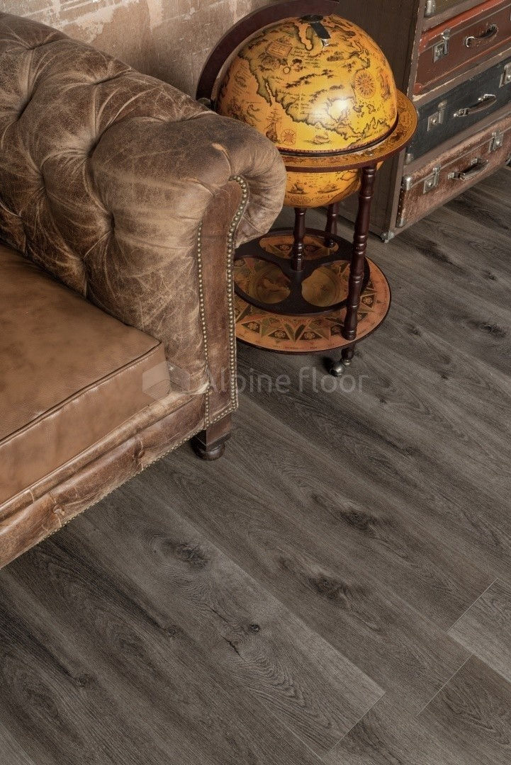 Замковая ПВХ плитка "Alpine Floor" Дуб торфяной  (1524*180*8мм) — купить в Ангарске