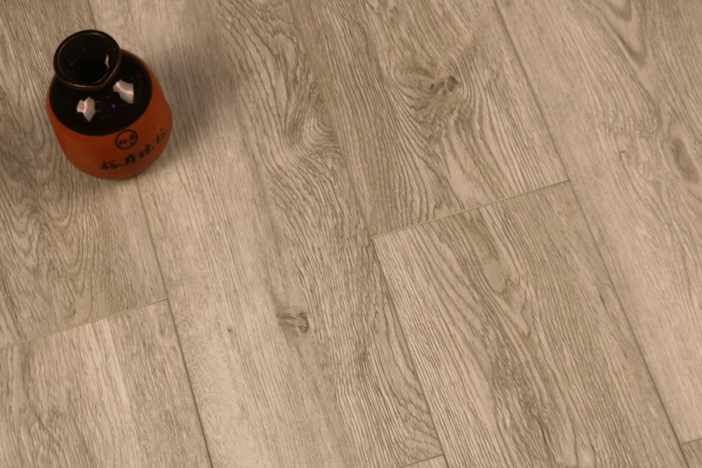 LVT плитка "Profield" Дуб Мадейра (915,4*152,4*2,5 мм) — купить в Ангарске