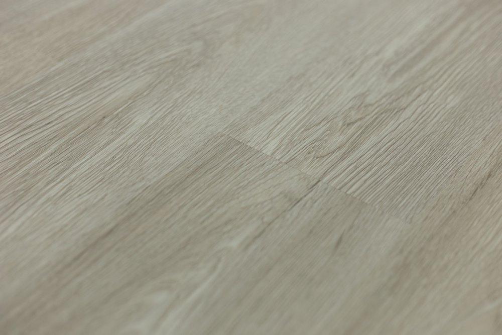 Замковая ПВХ плитка "Art Tile" Дуб Британь (920*150*4 мм) — купить в Ангарске