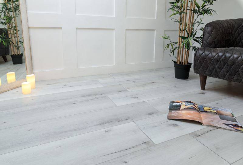 Замковая ПВХ плитка "Aquafloor" AF8006XL (1524*228*8 мм) — купить в Ангарске