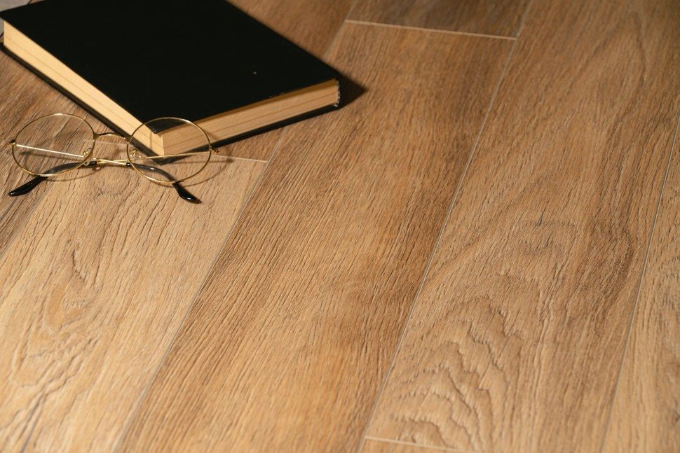 Виниловый ламинат "Bonkeel" Style Дуб Бонди (1200*125*4 мм) — купить в Ангарске