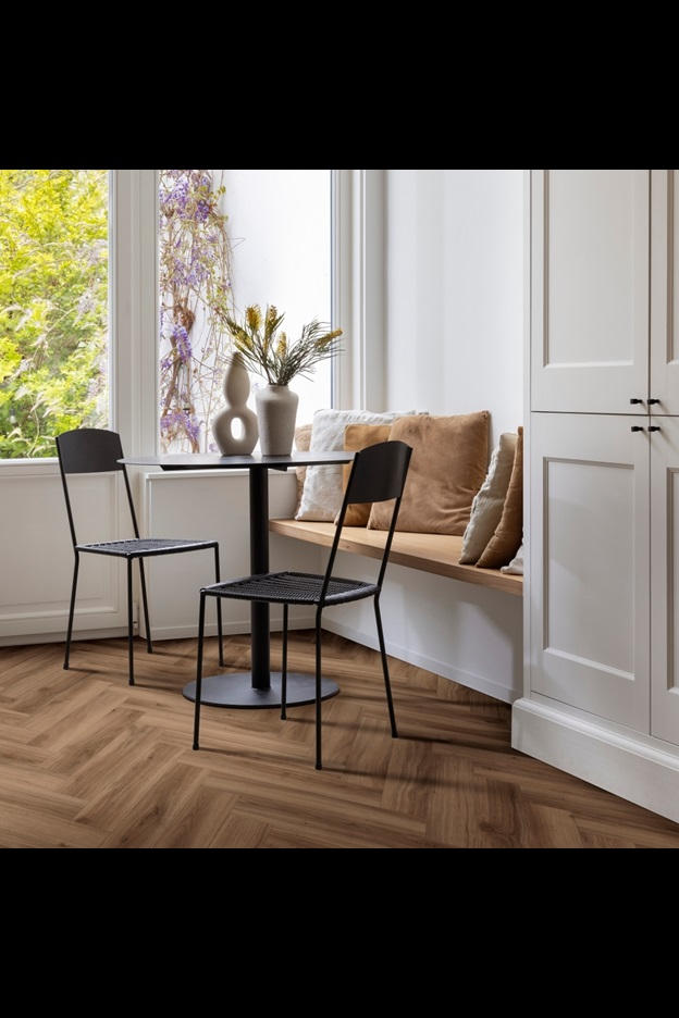 Замковая ПВХ плитка Classic Oak 24844 (630*126*6 мм) — купить в Ангарске