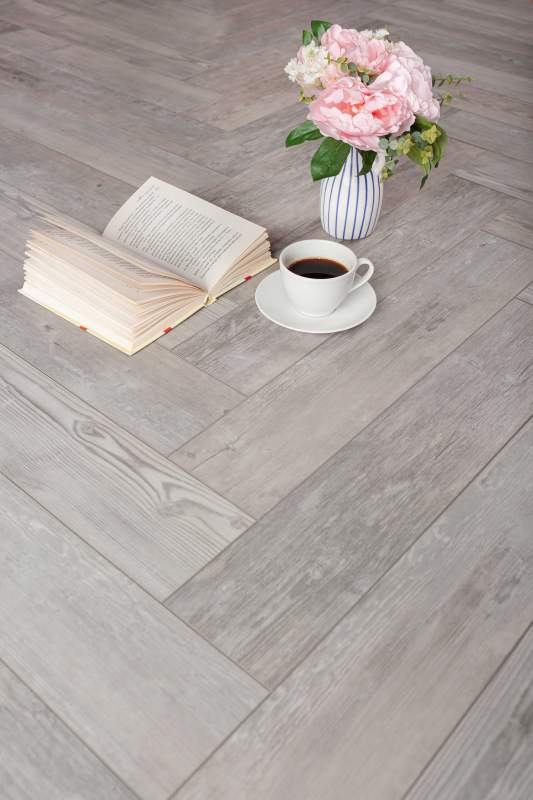 Замковая ПВХ плитка "Aberhof" Carmelita 1687 (615*123*5 мм) — купить в Ангарске